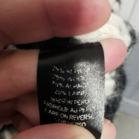 COMPANY OF ADVENTURERS | Cowichan style alpaca wool zip sweater size M - Picture 6 of 6